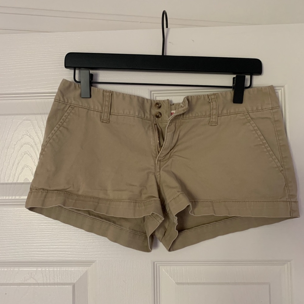 Women’s Khaki Shorts